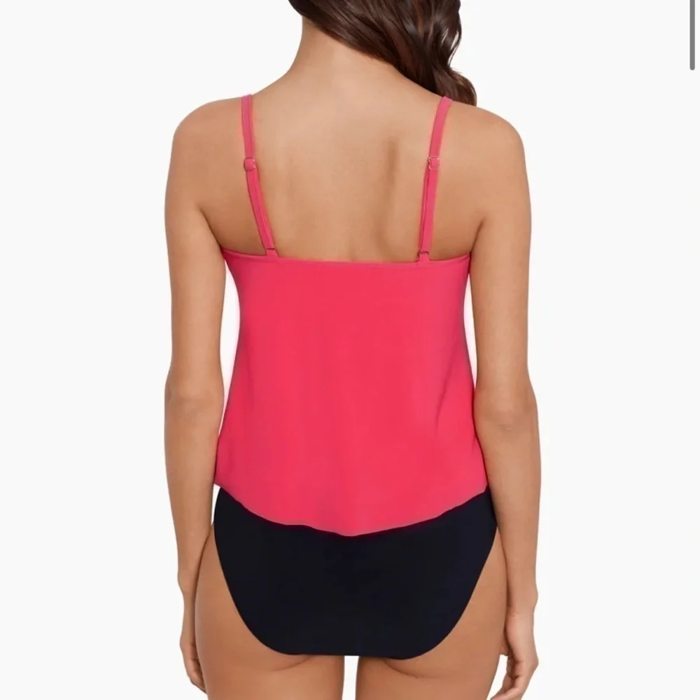 NWT. MAGICSUIT Rita Tankini Top